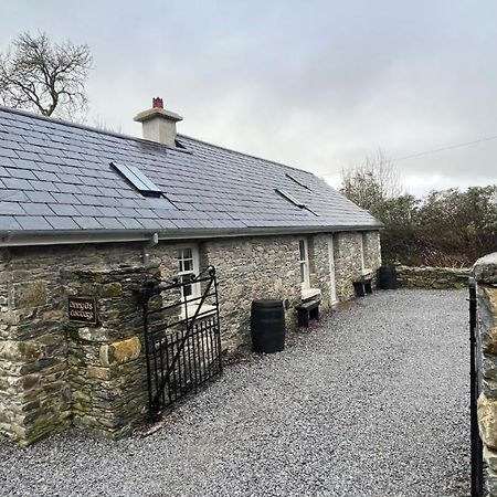 Newly Renovated Stone Cottage Located 2.5 Miles From Killarney Town Teernaboul Exterior foto